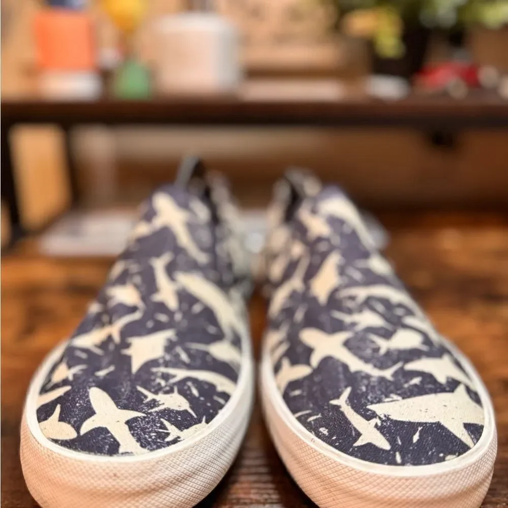 Sperry Navy Shoes w/ White Shark designs slip on size 11.5‎